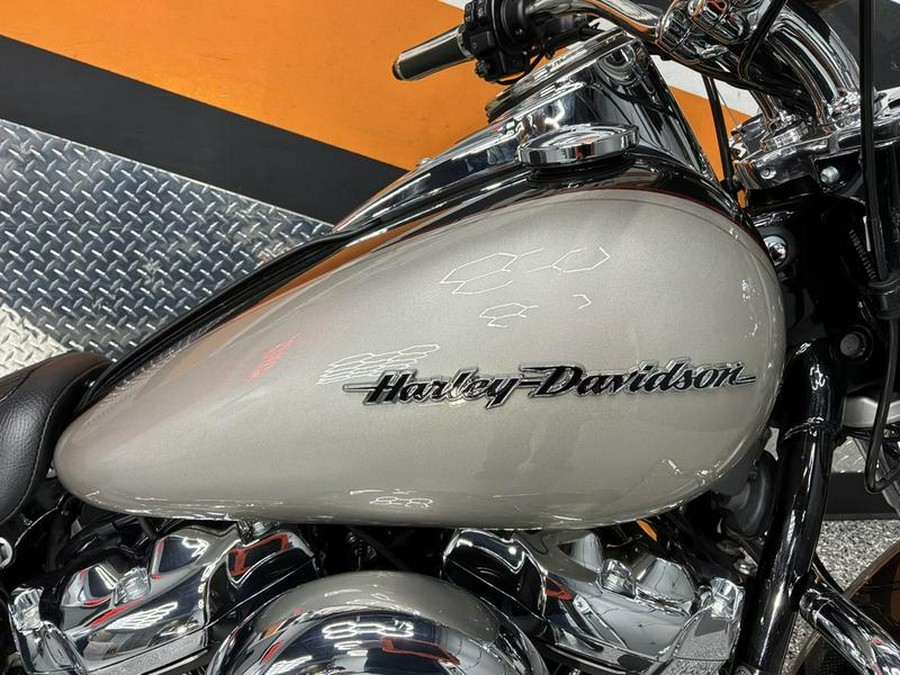 2018 Harley-Davidson® FLDE - Softail® Deluxe