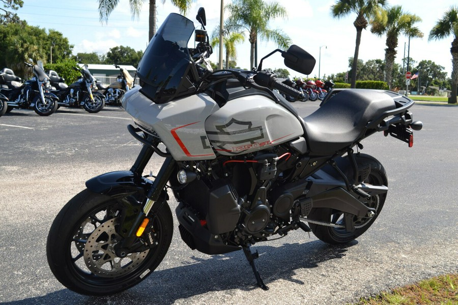 2025 Harley-Davidson® Pan America® 1250 ST - RA1250ST