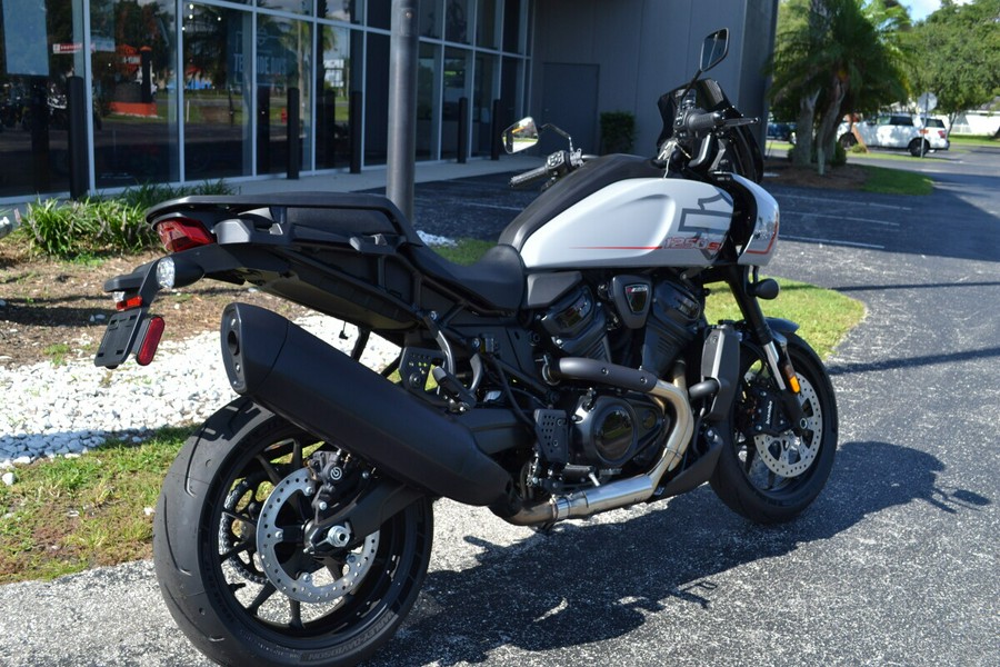 2025 Harley-Davidson® Pan America® 1250 ST - RA1250ST