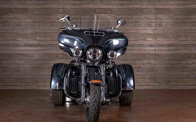 2017 FLHTCUTG - Tri Glide® Ultra - Harley-Davidson®