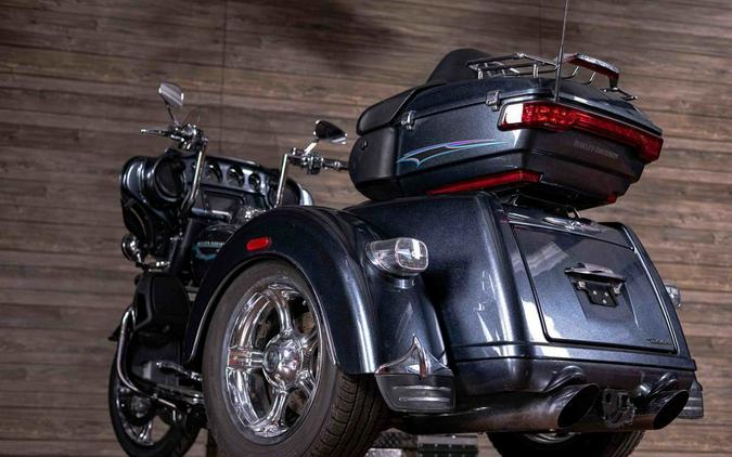 2017 FLHTCUTG - Tri Glide® Ultra - Harley-Davidson®