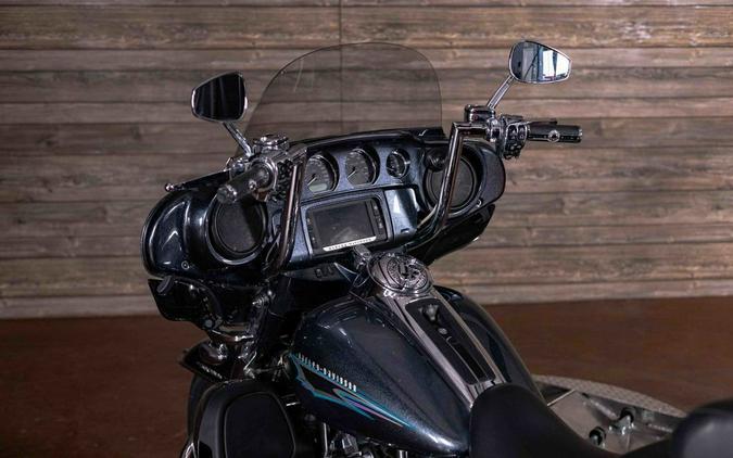 2017 FLHTCUTG - Tri Glide® Ultra - Harley-Davidson®
