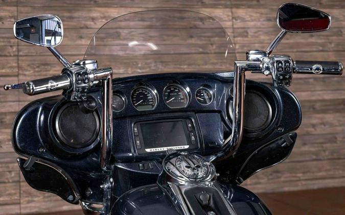 2017 FLHTCUTG - Tri Glide® Ultra - Harley-Davidson®