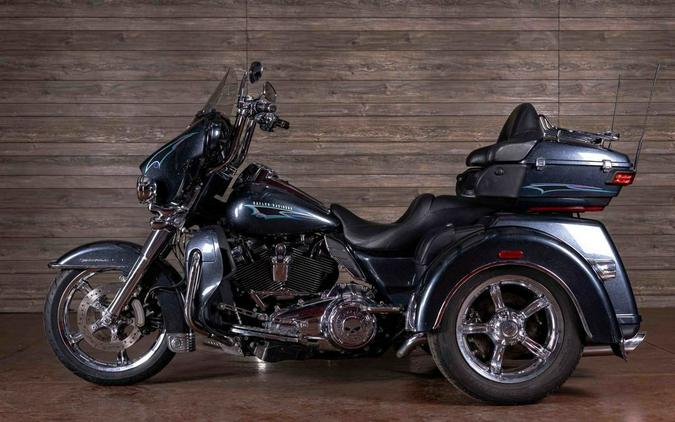 2017 FLHTCUTG - Tri Glide® Ultra - Harley-Davidson®
