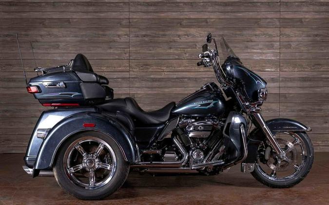 2017 FLHTCUTG - Tri Glide® Ultra - Harley-Davidson®