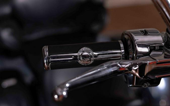 2017 FLHTCUTG - Tri Glide® Ultra - Harley-Davidson®
