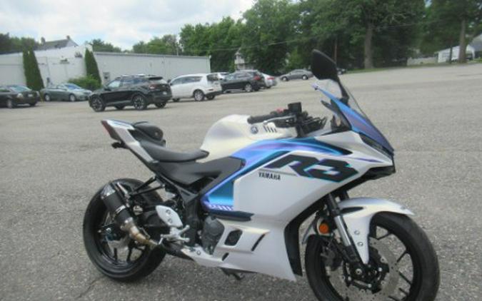 2025 Yamaha YZF-R3