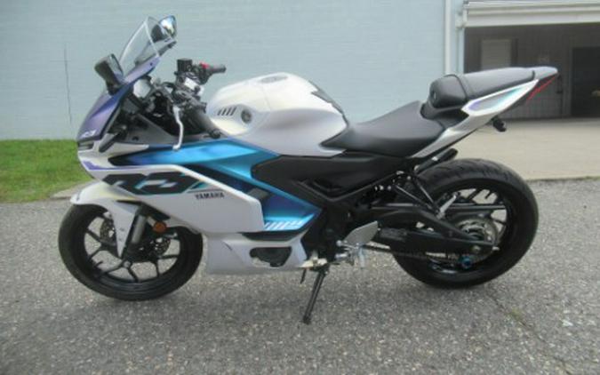 2025 Yamaha YZF-R3