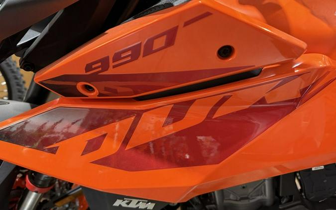 2024 KTM 990 Duke