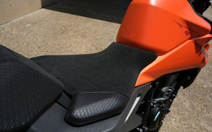 New 2024 KTM 990 DUKE ORANGE