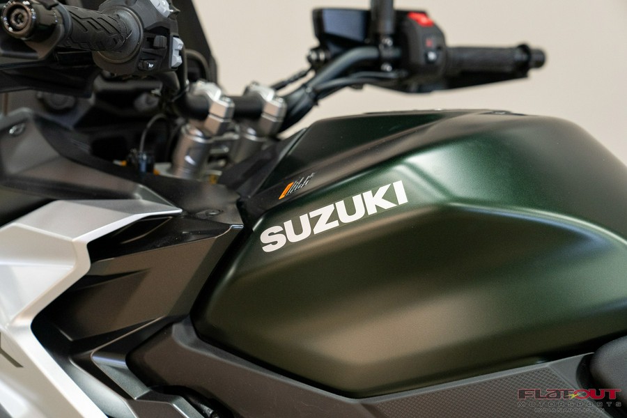 2024 Suzuki GSX-S1000GX+