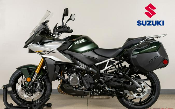 2024 Suzuki GSX-S1000GX+