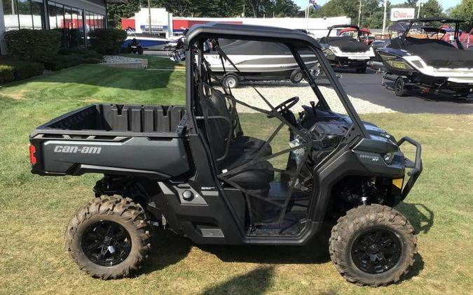 2024 Can-Am® Defender XT HD10