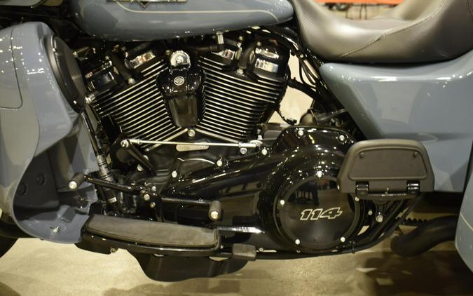 2024 Harley-Davidson Road Glide 3 Sharkskin Blue - Black Finish