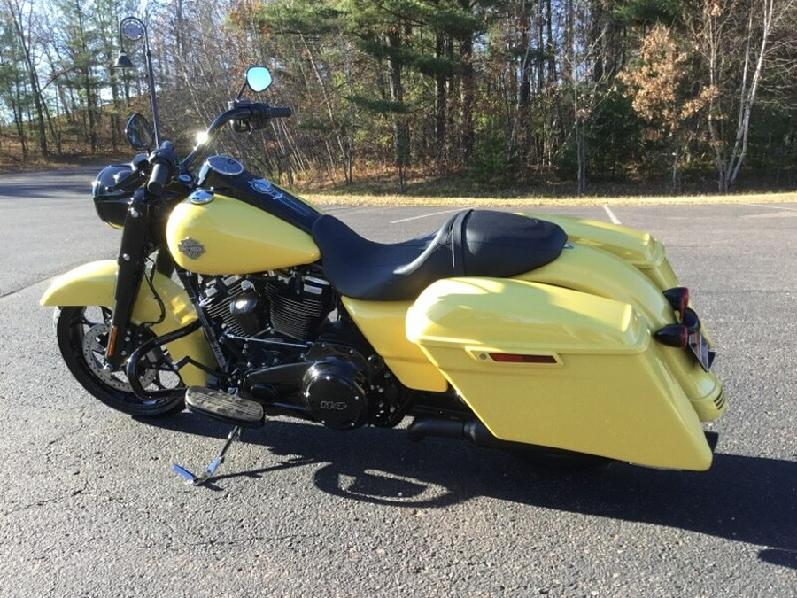 2023 Harley-Davidson Road King Special INDUSTRIAL YLW