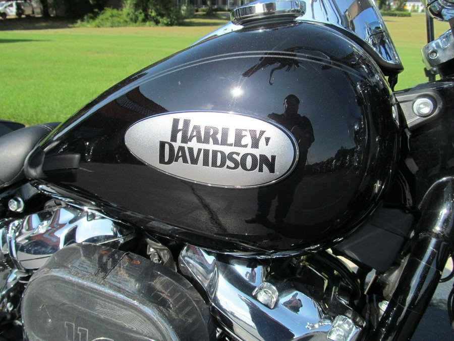 2023 Harley-Davidson® FLHCS - Heritage Classic