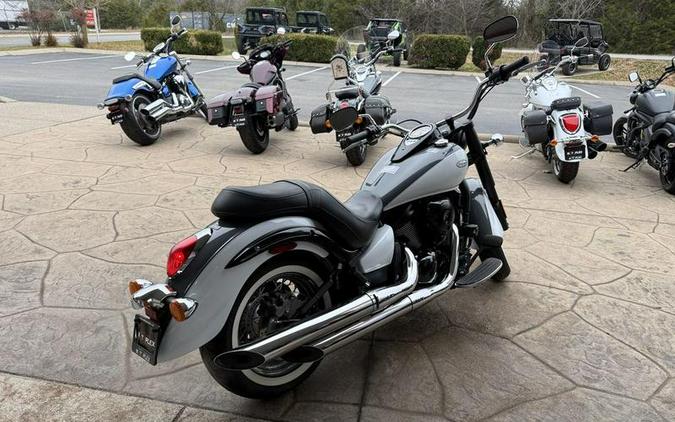 2021 Kawasaki Vulcan® 900 Classic