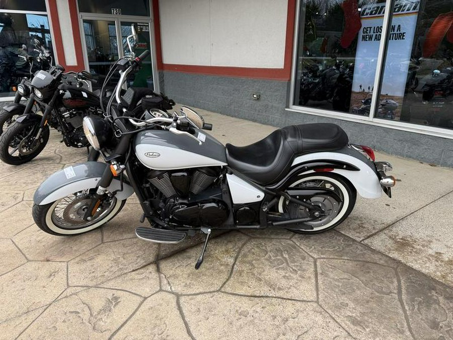 2021 Kawasaki Vulcan® 900 Classic