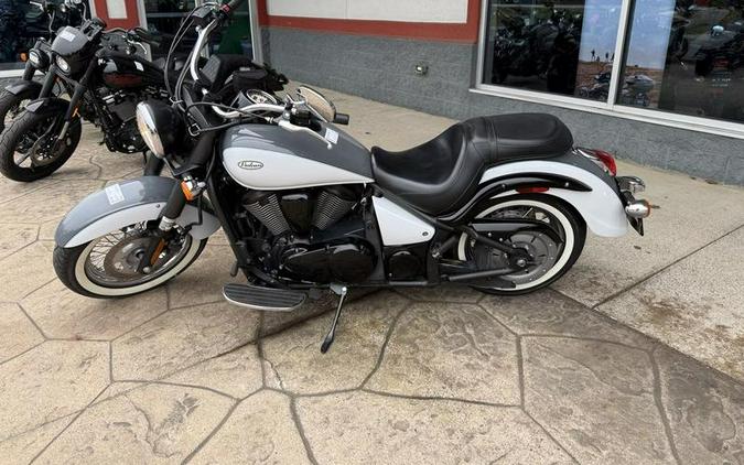 2021 Kawasaki Vulcan® 900 Classic