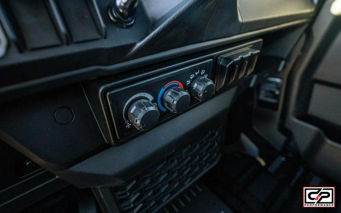 2026 Can-Am® Defender MAX XT CAB HD11