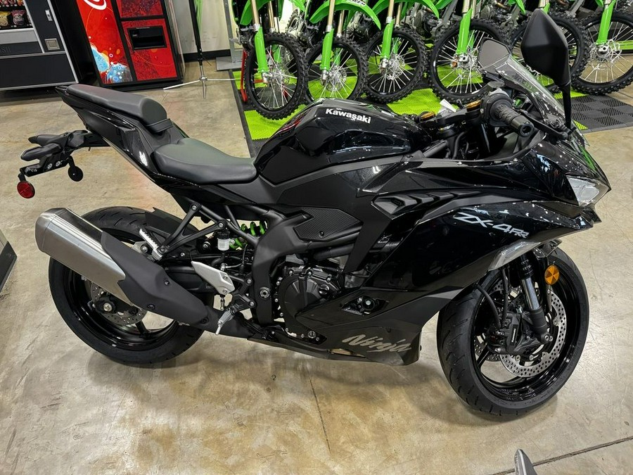 2024 Kawasaki Ninja® ZX™-4RR ABS