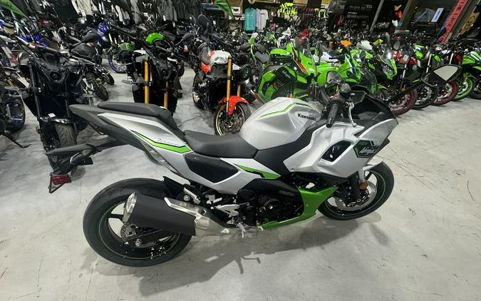 2024 Kawasaki Ninja® 7 Hybrid ABS