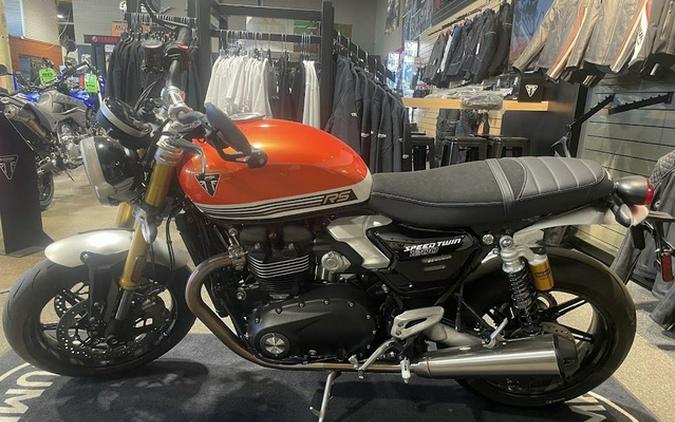 2025 Triumph Speed Twin 1200 RS Baja OrangeSapphire Black