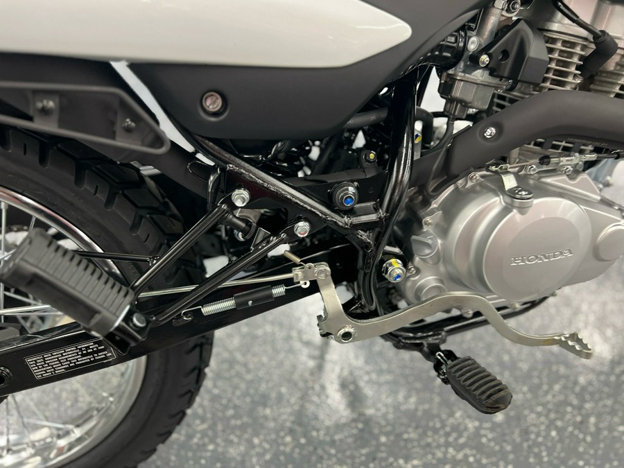 2025 Honda XR150L