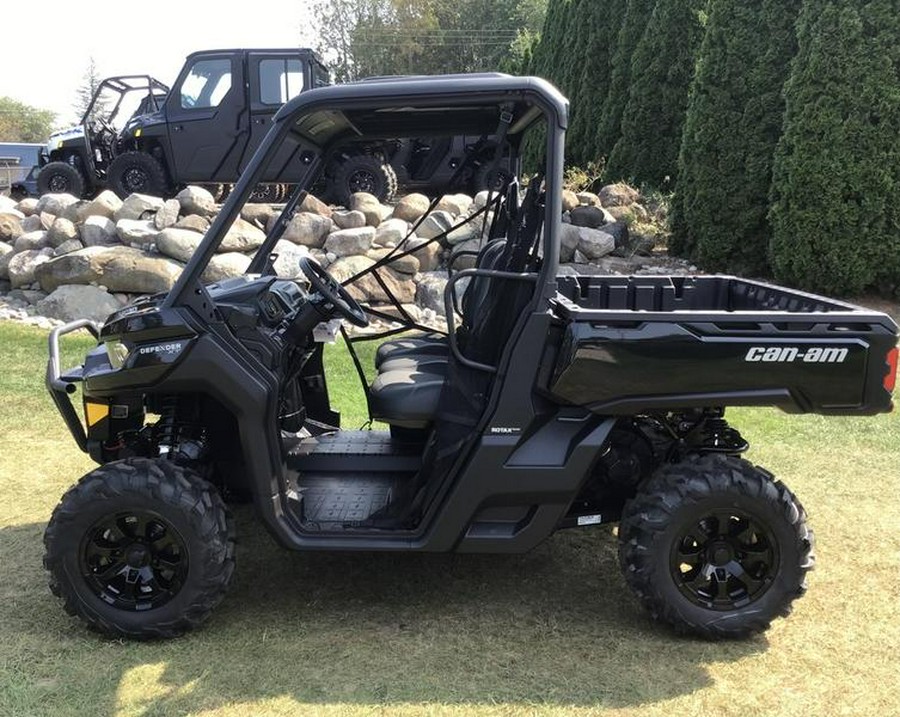 2024 Can-Am® Defender XT HD10