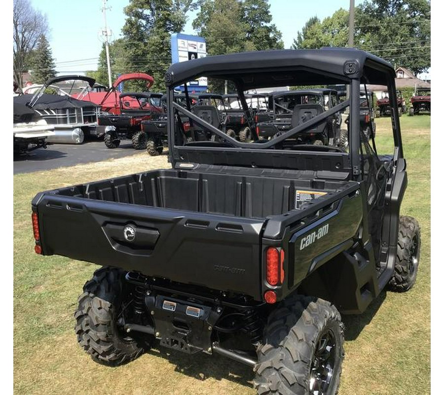 2024 Can-Am® Defender XT HD10