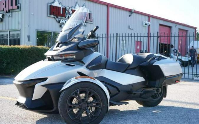 2022 Can-Am® Spyder RT SE6