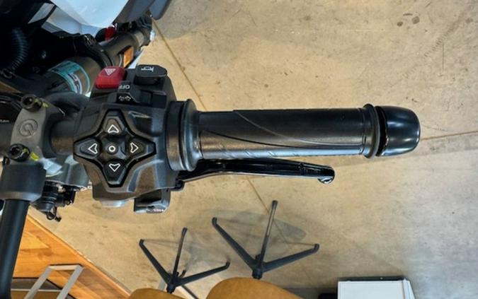 2026 DUCATI MONSTER 896
