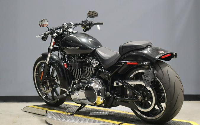 2018 Harley-Davidson Breakout