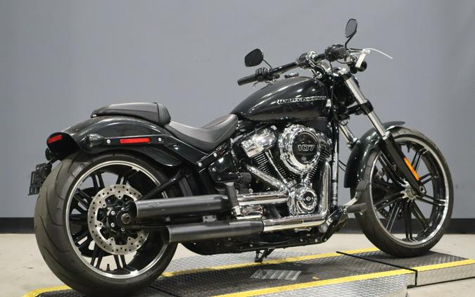 2018 Harley-Davidson Breakout