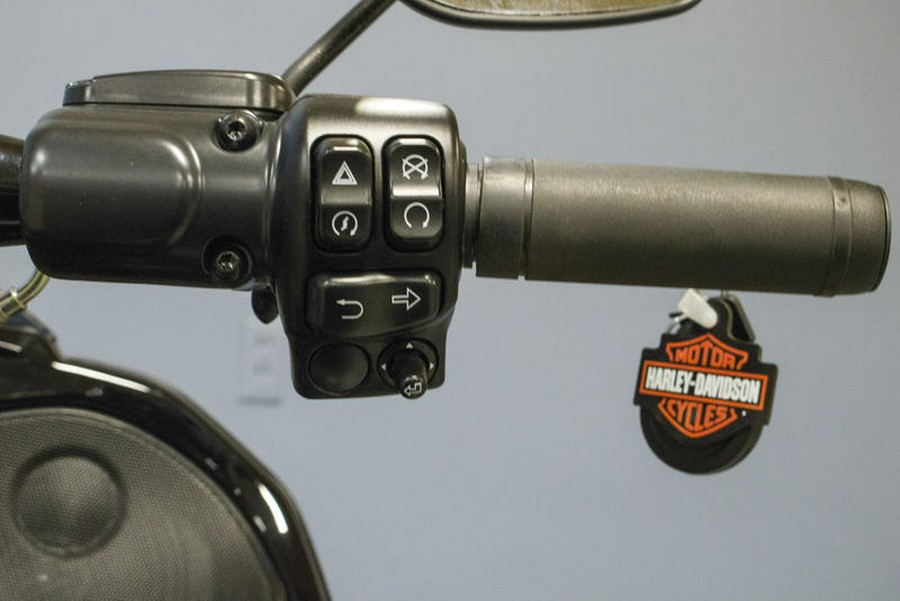 2021 Harley-Davidson® FLTRK - Road Glide® Limited