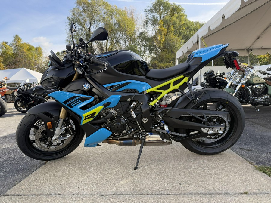 2026 BMW S 1000 R