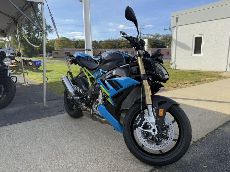 2026 BMW S 1000 R