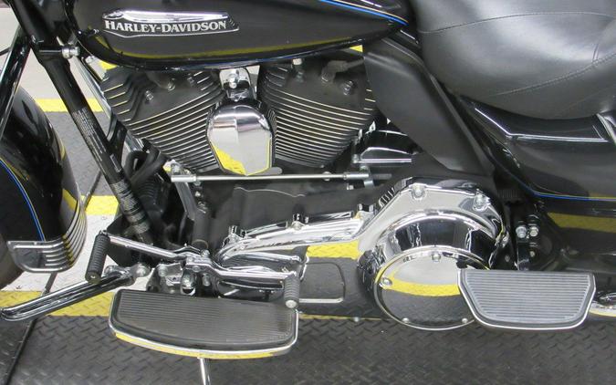 2014 Harley-Davidson® FLHTCU - Electra Glide® Ultra Classic®