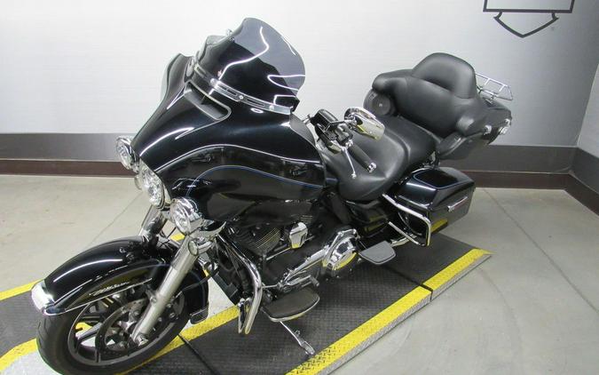 2014 Harley-Davidson® FLHTCU - Electra Glide® Ultra Classic®