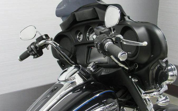 2014 Harley-Davidson® FLHTCU - Electra Glide® Ultra Classic®