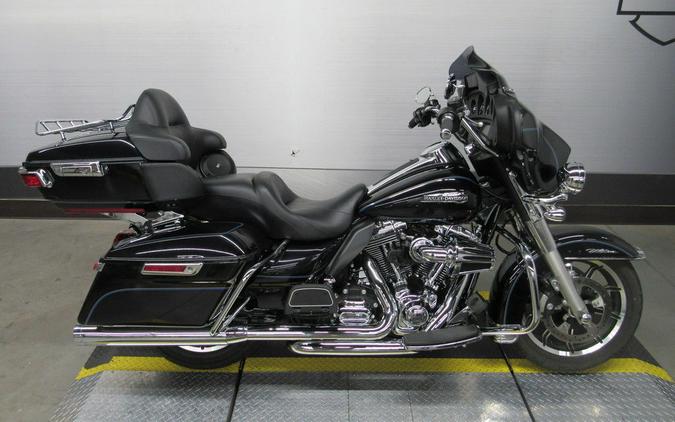 2014 Harley-Davidson® FLHTCU - Electra Glide® Ultra Classic®
