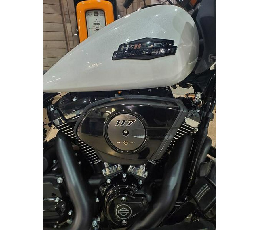 2024 Harley-Davidson® FLTRX - Road Glide®