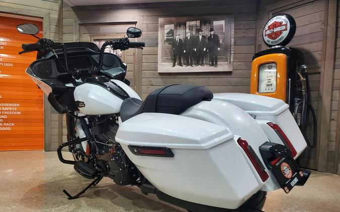 2024 Harley-Davidson® FLTRX - Road Glide®