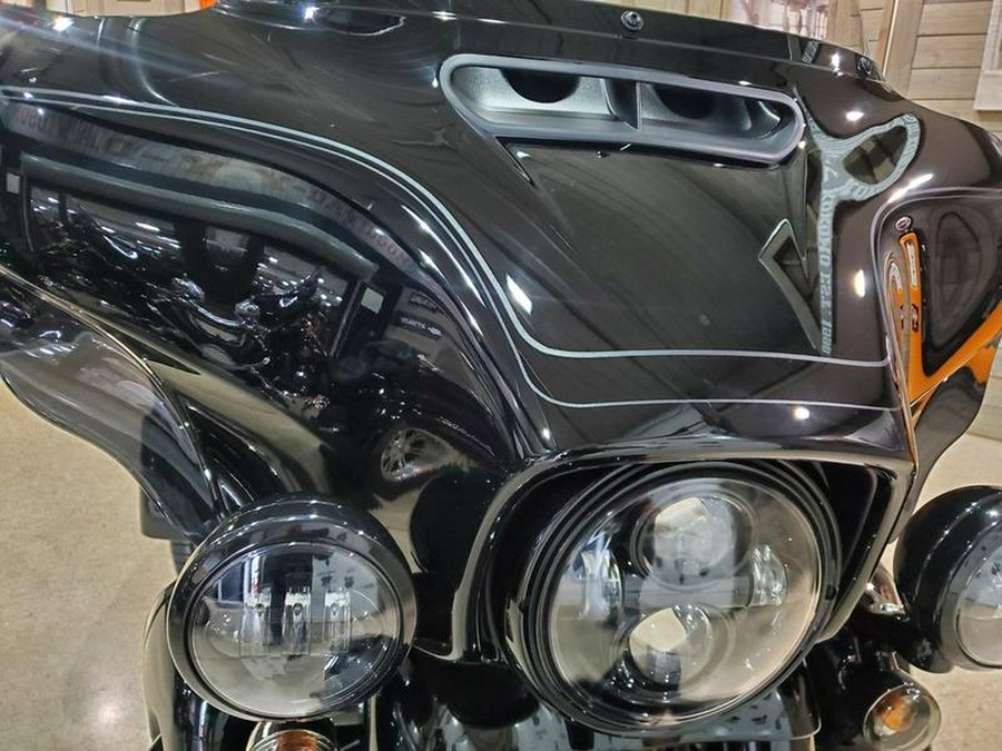 2025 Harley-Davidson® FLHTCUTG - Tri Glide® Ultra