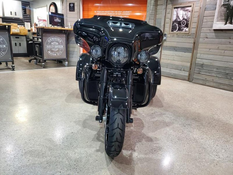 2025 Harley-Davidson® FLHTCUTG - Tri Glide® Ultra