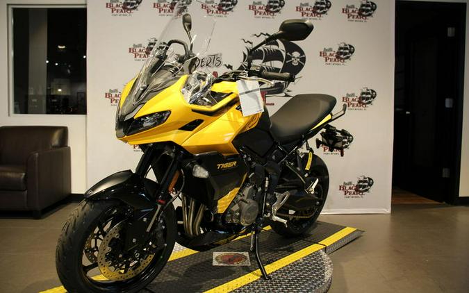 2026 Triumph TS800 COSMIC YELLOW