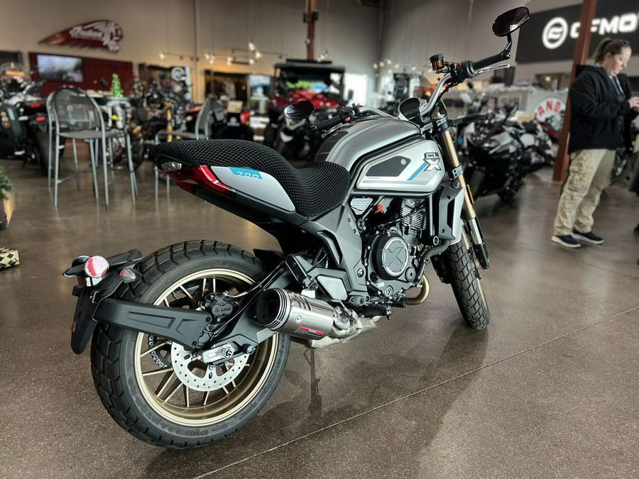 2022 CFMOTO 700CL-X