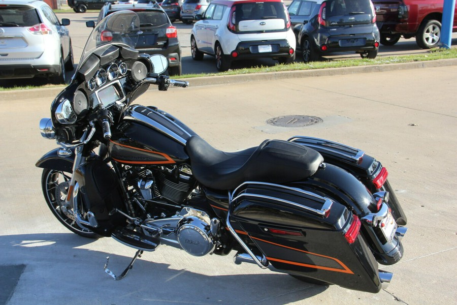 2022 Harley-Davidson Street Glide Special