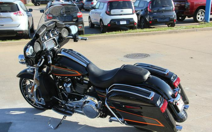 2022 Harley-Davidson Street Glide Special