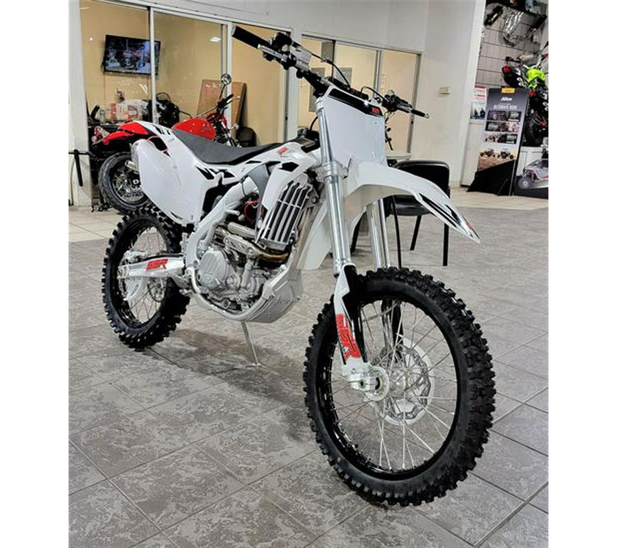 2022 SSR Motorsports SR300S